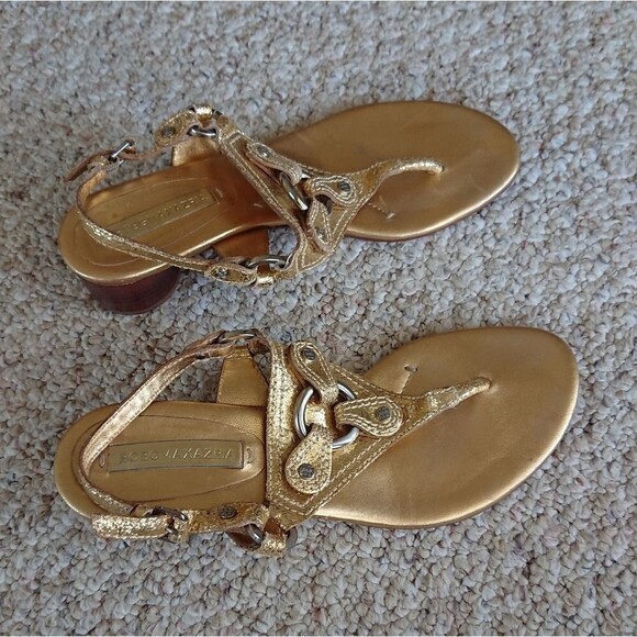 BCBG Max Azria Metallic Gold Tone leather Embellished Thongs size 37.5B - Picture 3 of 12